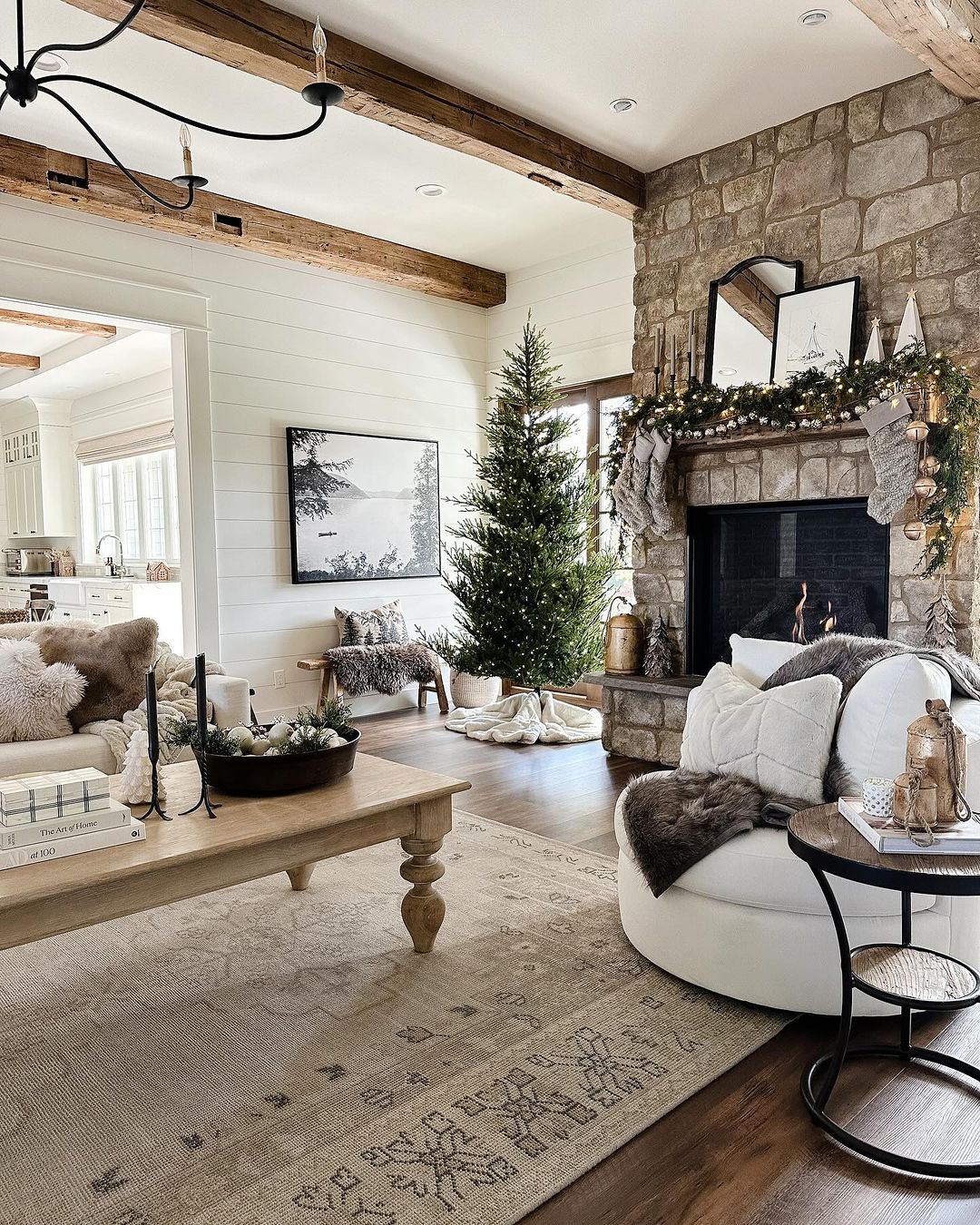 Embrace Cozy Elegance: Aesthetic Winter and Christmas Decor for Your Home